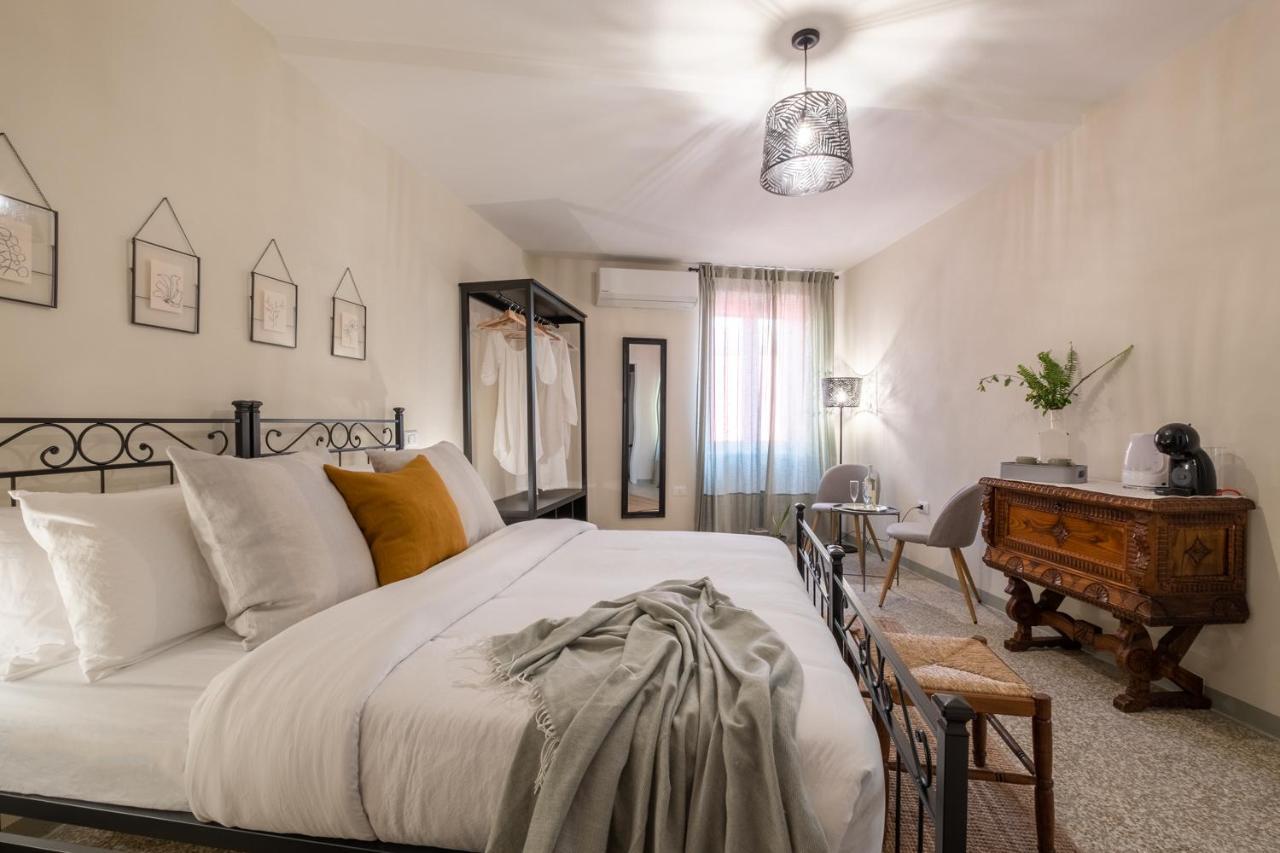 Dimora Sant'Ignazio Guest House Боза Екстериор снимка