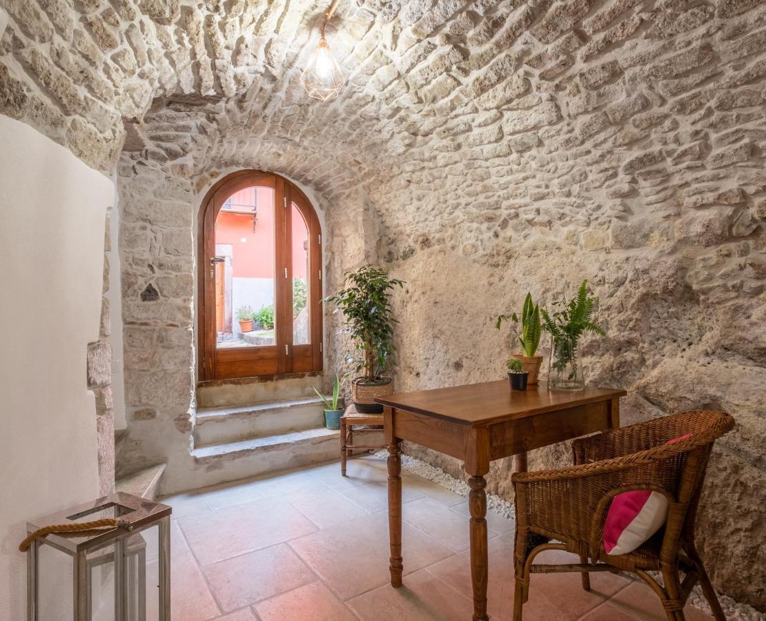 Dimora Sant'Ignazio Guest House Боза Екстериор снимка